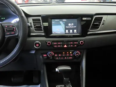 Kia Niro 2017, 107921 км, за 12700000 KRW - фото 11