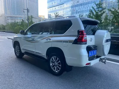 Toyota Prado (Import) 2018, 130000 км, за 328000 CNY