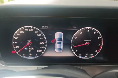 Mercedes-Benz E-Class 2017, 123000 км, за 129977.17 CNY - фото 11