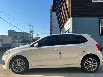 Volkswagen Polo 2015, 114694 км, за 5990000 KRW