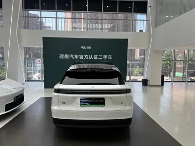 Li Auto 理想i6 2025, 13000 км, за 255799 CNY - фото 8