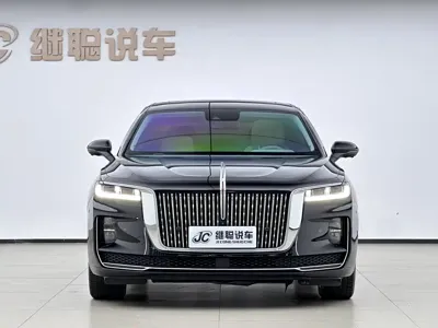 Hongqi Hongqi H9 2023, 44000 км, за 157800 CNY