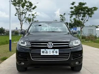 Volkswagen Touareg 2012, 190000 км, за 79800 CNY