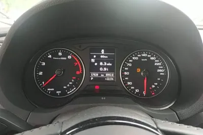 Audi A3 2019, 57800 км, за 68206.96 CNY - фото 14