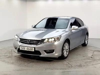 Honda Accord · 2014 год