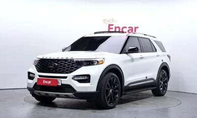 Ford Explorer · 2022 год