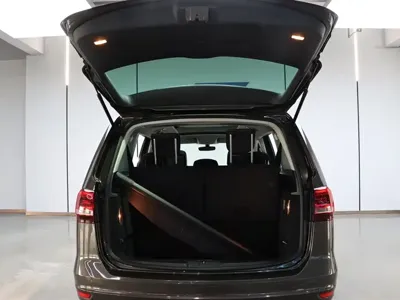 Volkswagen Sharan 2018, 66900 км, за 84500 CNY - фото 29