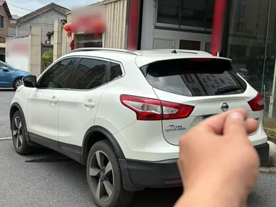 Nissan Qashqai 2017, 51100 км, за 65242.62 CNY