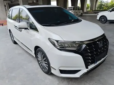 Honda Elysion 2023, 104700 км, за 169300 CNY - фото 4