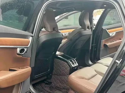 Volvo S90 2024, 38000 км, за 186800 CNY - фото 6