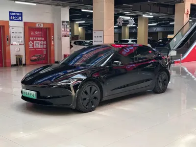 Tesla Model 3 · 2024 год