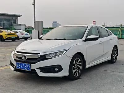 Honda Civic 2018, 170000 км, за 42800 CNY