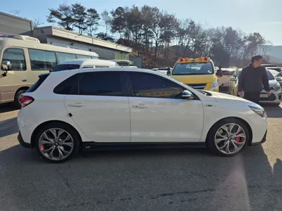 Hyundai i30 2019, 119704 км, за 13000000 KRW