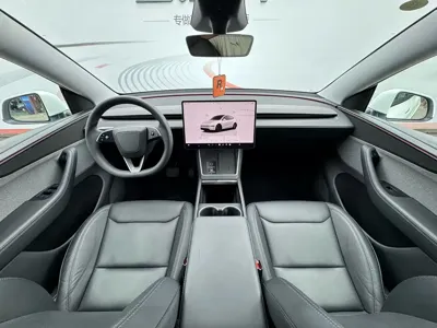 Tesla Model Y 2025, 31000 км, за 223800 CNY - фото 7