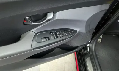 Hyundai Veloster 2019, 63520 км, за 19400000 KRW - фото 27