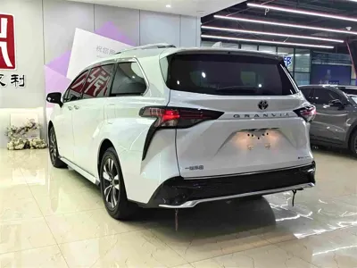 Toyota Granvia 2024, 46000 км, за 246000 CNY