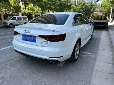 Audi A4L 2017, 72000 км, за 78600 CNY