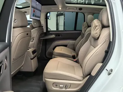 Li Auto 理想i8 2025, 5500 км, за 308800 CNY - фото 8