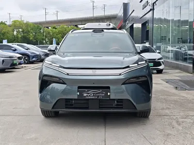 BYD 唐L 2025, 1500 км, за 181800 CNY
