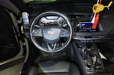 Cadillac XT4 2018, 75000 км, за 87431.08 CNY - фото 7