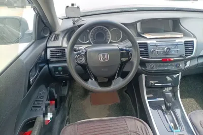 Honda Accord 2016, 86400 км, за 81285.33 CNY - фото 9