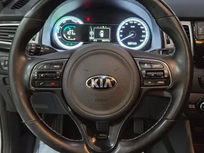 Kia Niro 2017, 189156 км, за 8200000 KRW - фото 9