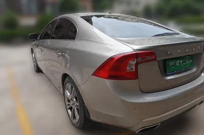 Volvo S60 2014, 126000 км, за 39679.75 CNY