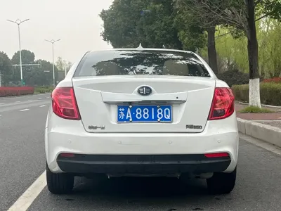 Bestune B50 2014, 34000 км, за 9800 CNY