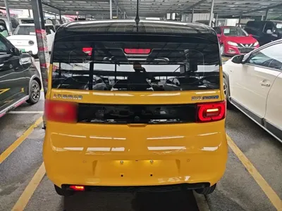 Wuling MINIEV 2022, 61800 км, за 24400 CNY - фото 6