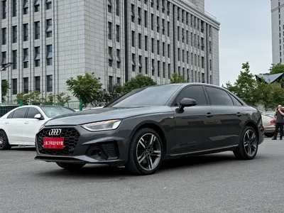 Audi A4L 2023, 75000 км, за 103000 CNY