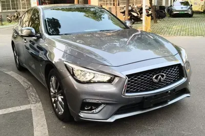 Infiniti Q50L 2018, 102600 км, за 87096.12 CNY