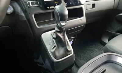 Hyundai Staria 2023, 28079 км, за 28000000 KRW - фото 9