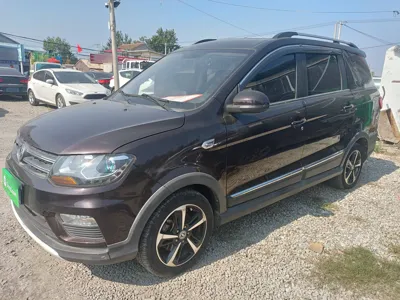 Dongfeng Fengon 370 · 2020 год