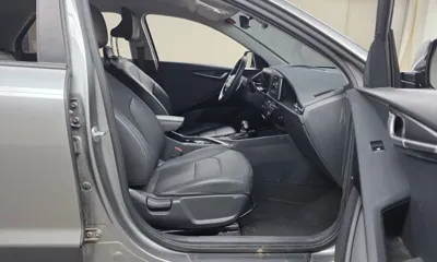 Kia Niro 2022, 62657 км, за 19000000 KRW - фото 11