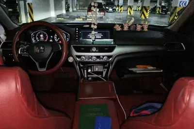 Honda Accord 2022, 50800 км, за 119956.97 CNY - фото 9