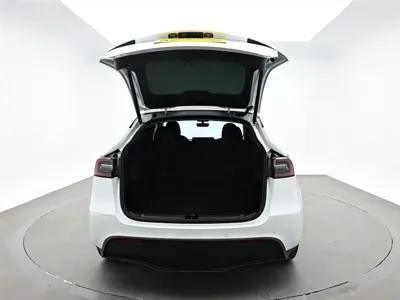 Tesla Model Y 2021, 61200 км, за 153000 CNY - фото 10