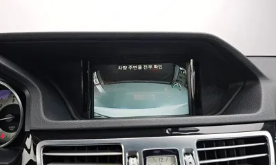 Mercedes-Benz E-Class 2015, 135049 км, за 9900000 KRW - фото 16