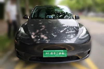 Tesla Model Y 2024, 72700 км, за 220299.25 CNY