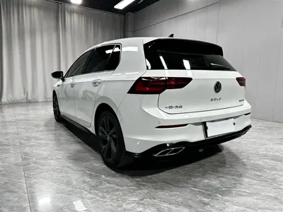 Volkswagen Golf 2022, 12000 км, за 147800 CNY - фото 4