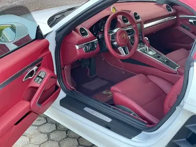 Porsche 718 2021, 10000 км, за 399000 CNY - фото 6
