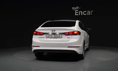 Hyundai Avante 2017, 159112 км, за 6690000 KRW