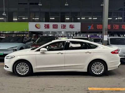 Ford Mondeo 2015, 70800 км, за 32800 CNY