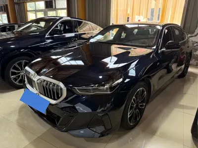BMW 5 Series · 2024 год
