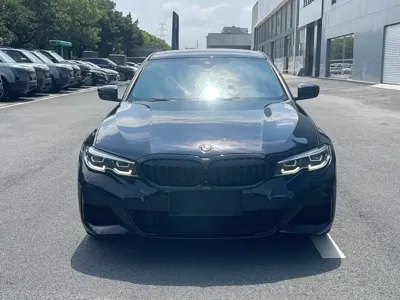 BMW 3 Series 2021, 30000 км, за 150000 CNY