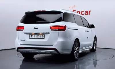 Kia Canival 2017, 117121 км, за 12500000 KRW - фото 2