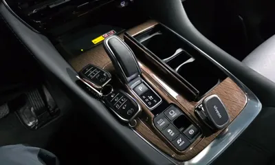 Toyota Alphard 2025, 8190 км, за 113900000 KRW - фото 9