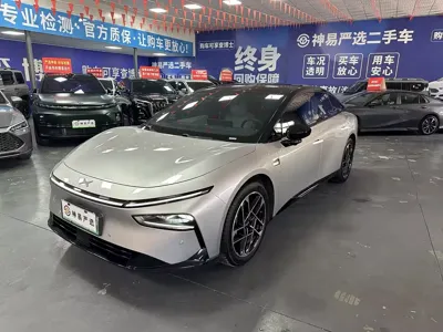 Xpeng P7+ · 2025 год