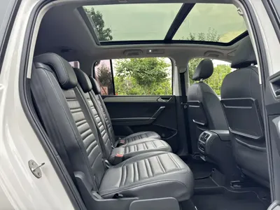 Volkswagen Touran 2018, 92000 км, за 49800 CNY - фото 11
