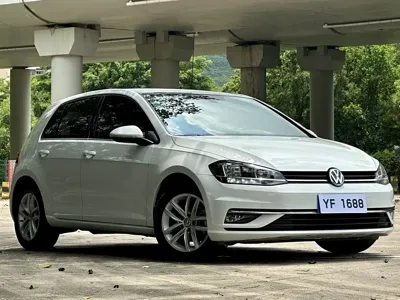 Volkswagen Golf 2019, 50000 км, за 53800 CNY