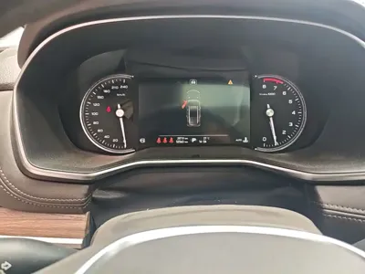 Roewe RX8 2021, 52500 км, за 61300 CNY - фото 12